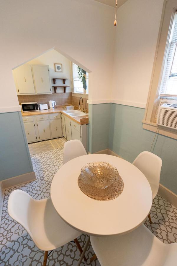 Historic Revival Midtown Memphis Duplex 64 Yes Pets Fast Wifi Free Parking Villa Eksteriør billede